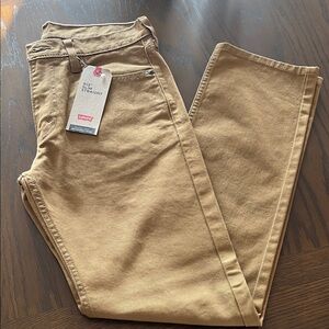 Levi's Classic Khaki Pants NWT